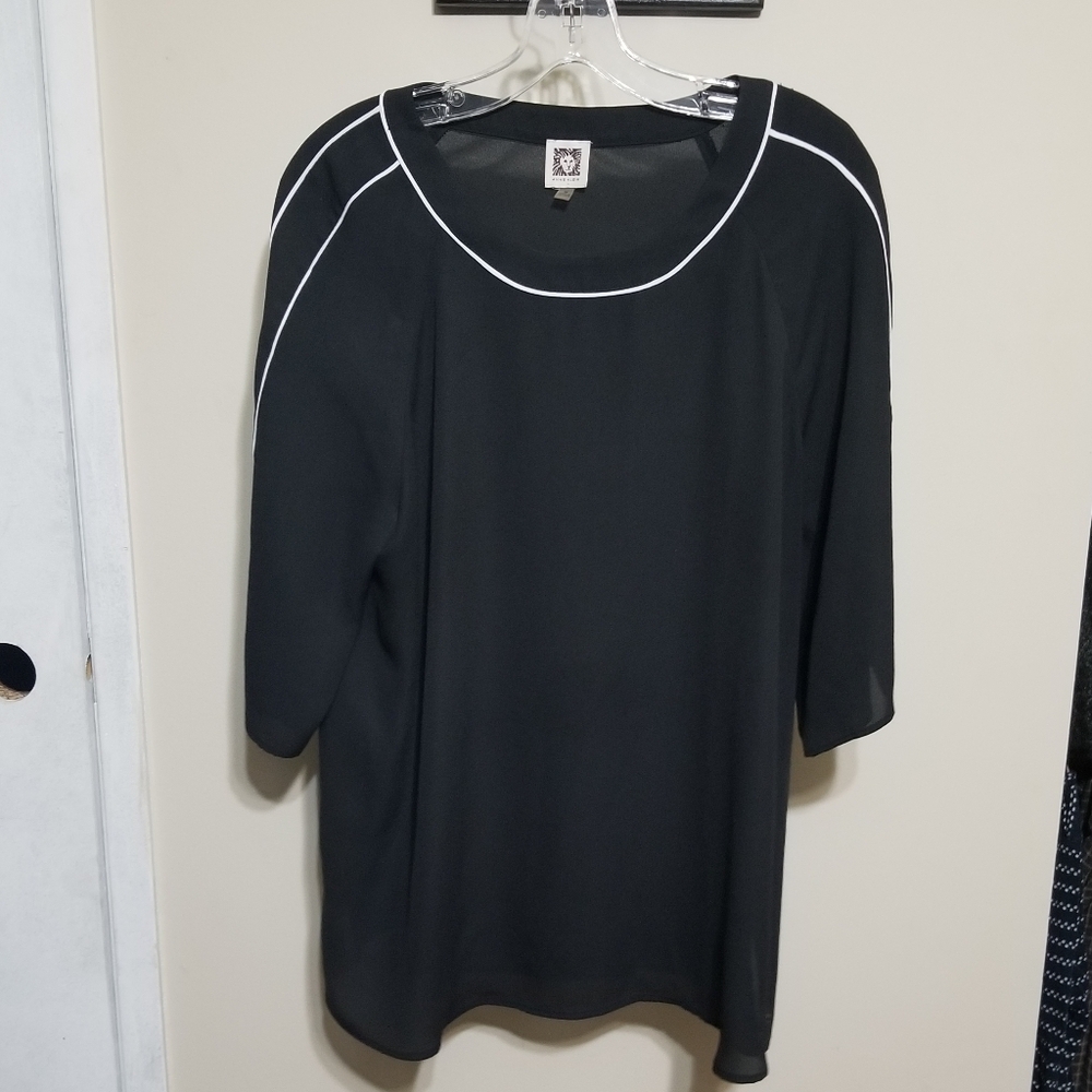 Anne Klein Black Tunic Top Medium Office Formal Contemporary